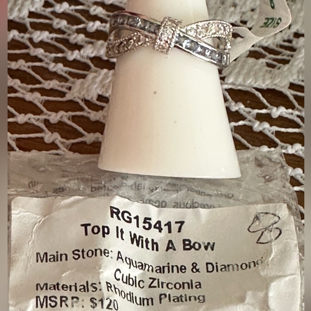 Bomb Party Top it with a Bow. Rhodium sz 8